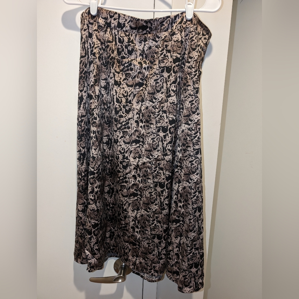 TORRID midi Skirt
